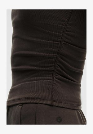 lululemon, MICRO-RIB DRAPEY SOFTSTREME - Camiseta básica - mahogany muse