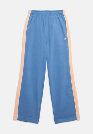 Pantalon large bleu avec bandes latérales pêche et taille élastique, arborant un petit logo sur la hanche droite.