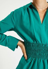 Trendyol Denní šaty - green