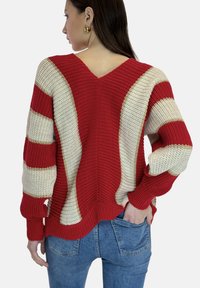 Elara Pullover - rot