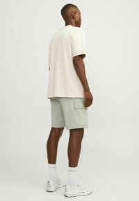 Jack & Jones Shorts - desert sage