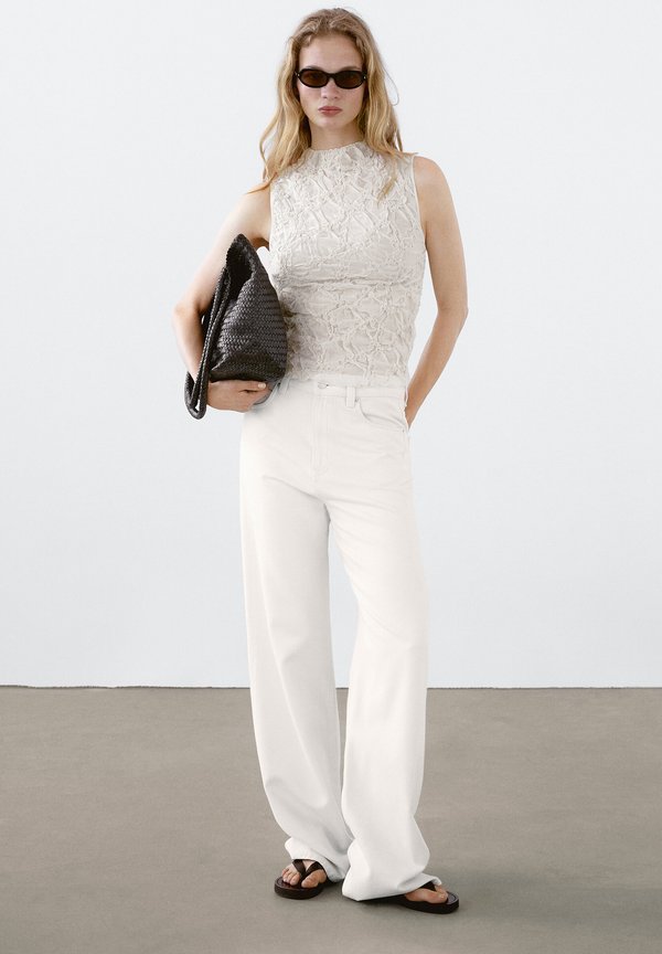 CREASED EFFECT FUNNEL NECK - Top - beige4