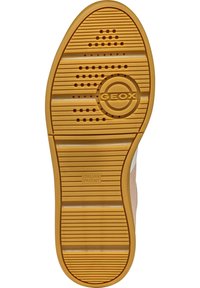 Semelle en caoutchouc tan avec des rainures et des perforations, présentant le logo "GEOX" et le texte "PATENT ITALIEN". Forme arrondie.