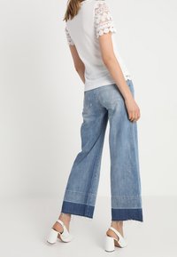 Dorothy Perkins Blouse - off-white