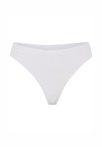 Witte geribbelde slip met een dunne tailleband en naadloze randen, ontworpen voor comfort en minimale zichtbaarheid onder kleding.