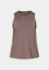 Débardeur de sport sans manches marron en tissu lisse et léger, avec un petit logo gris de Nike sur la poitrine.