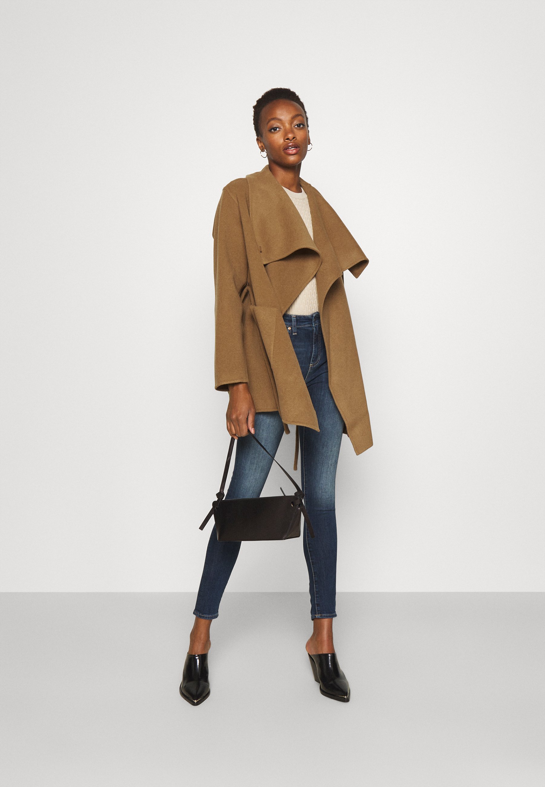 CLOSED ELVY BELTED COAT FUNNEL NECK 