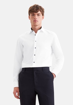 Seidensticker, SHAPED FIT - Chemise - white