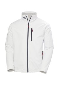 Chaqueta blanca hecha de material impermeable, con un alto cuello, cremallera frontal y bolsillos laterales con detalles en cremallera de contraste en color marino.
