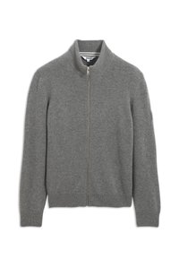 Grijze gebreide zip-up cardigan met een geribde kraag, manchetten en zoom, plat weergegeven met lange mouwen en een opstaande kraag.