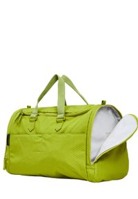 Borsa duffel verde con texture, due manici superiori, chiusura con zip e una tasca laterale aperta. Interno foderato in tessuto bianco.