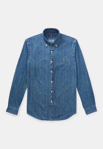 Camicia in denim blu a maniche lunghe con bottoni, colletto e piccolo logo ricamato sul petto sinistro.