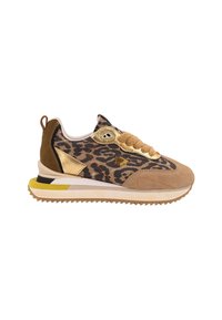 Sneakers med leopardmönstrad tyg, metalliska detaljer i guld, överlägg i beige mocka, beige fluffiga snören och en lager på lager-beige sula med gula och svarta detaljer.