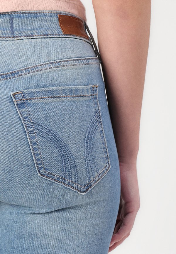 Mid-Rise Medium Wash Boot Jeans - Bootcut jeans - med clean3