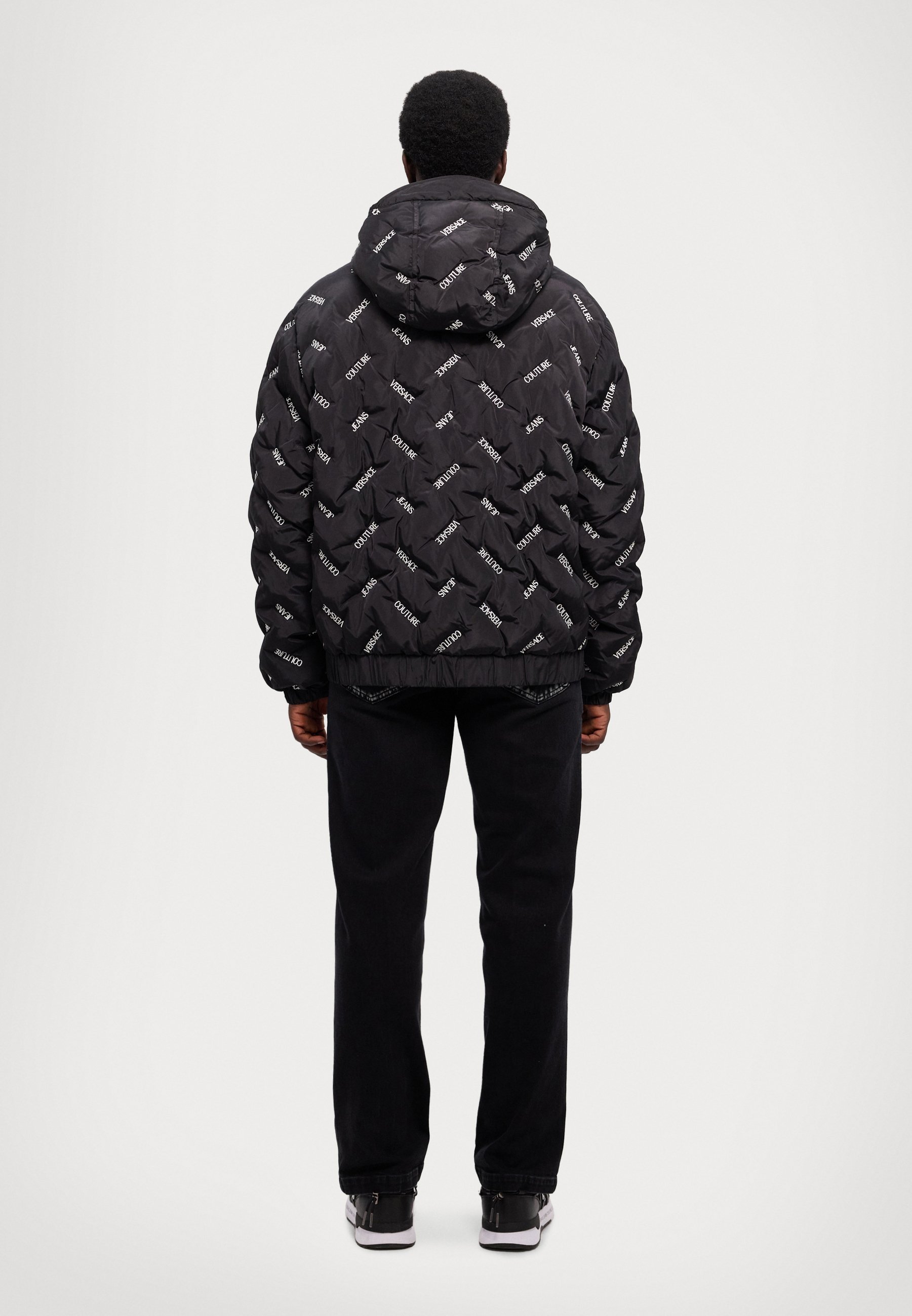 ジャケット・アウター VERSACE DOWN JACKET LOGO / BLACK 50 v-wh-16496-1.jpg