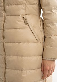 Big Star OBERBEKLEIDUNG - Dūnu mētelis - beige