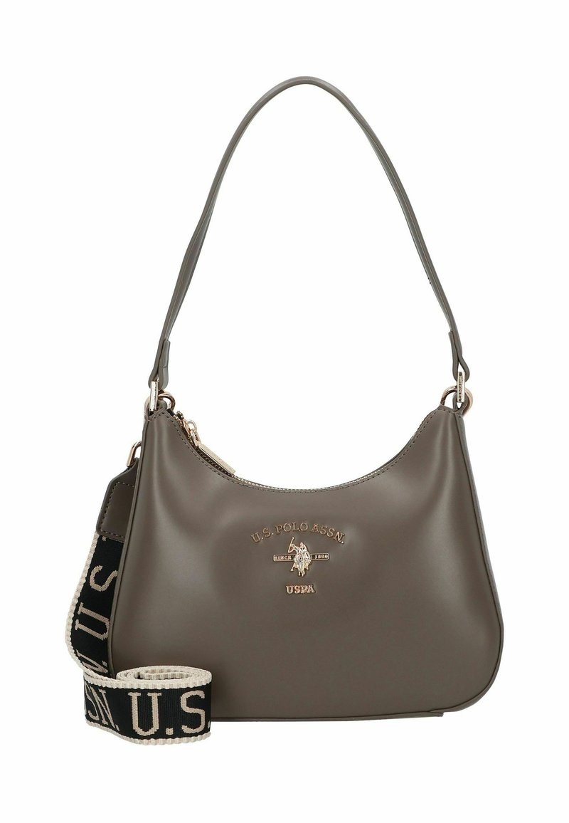 Borsa sintetica grigia dalla forma curva, dettaglio logo in oro e tracolla decorata con il testo "U.S. Polo Assn." in nero e crema.