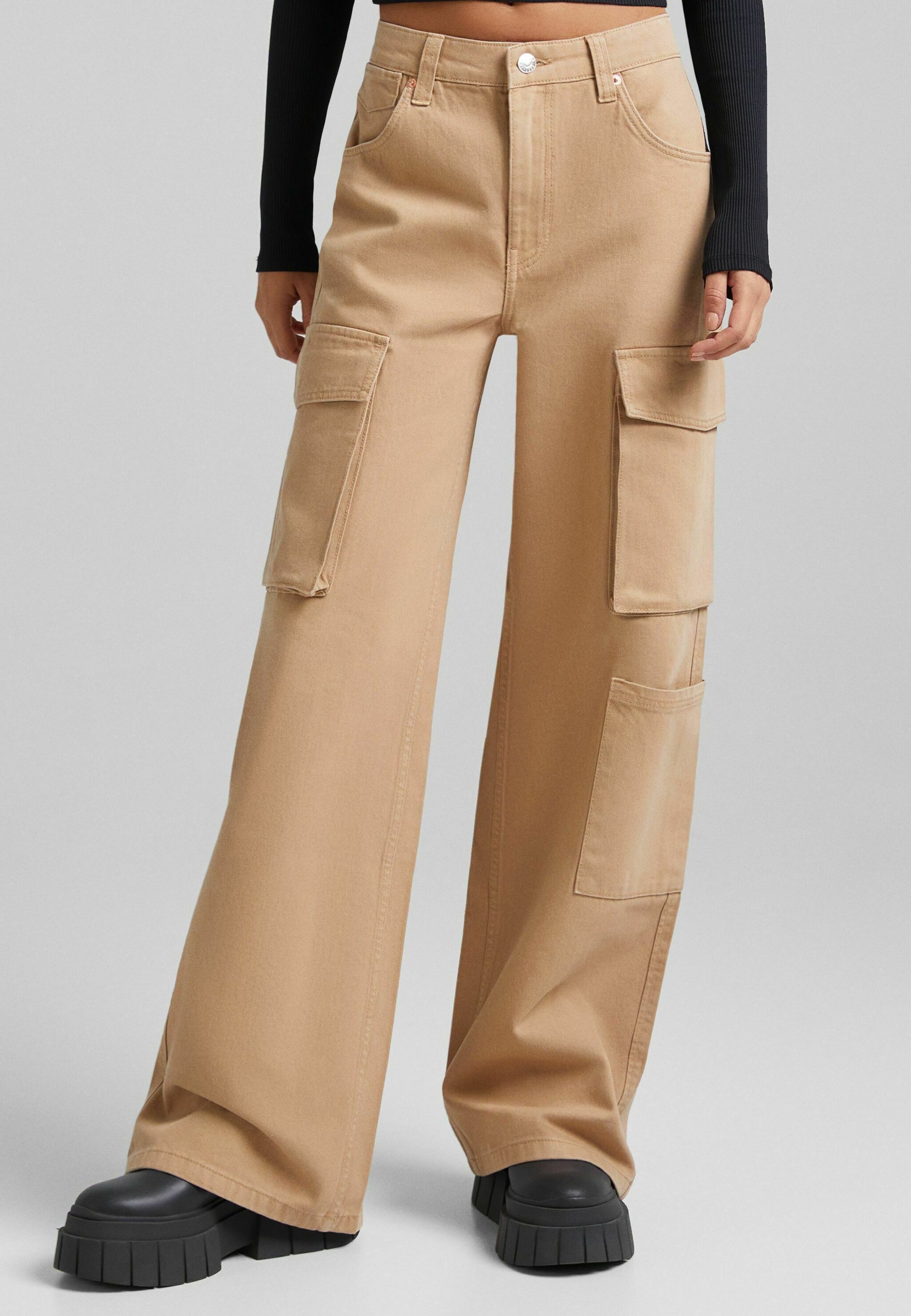 Bershka WIDE LEG TWILL CARGO - Flared 