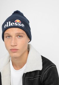 Ellesse POM POM BEANIE - Beanie - navy