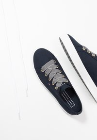 Tommy Hilfiger Baskets basses - dark blue