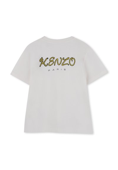 Biała bawełniana koszulka z krótkim rękawem z wielokolorowym logo "KENZO" w wężowatym wzorze na plecach, z napisem "PARIS" wydrukowanym poniżej.
