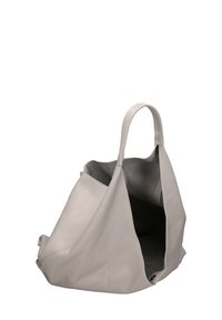 Borsa tote in pelle grigia chiara con un design morbido, manici strutturati e un'apertura superiore. Presenta un'esterno morbido e testurizzato e un interno spazioso.