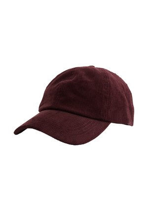 Casquette de baseball en velours côtelé rouge foncé avec une visière courbée et un design à six panneaux sur fond blanc.