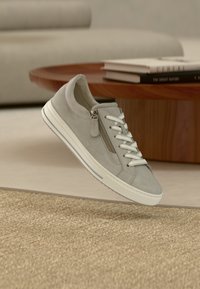 Δεν επιλέχθηκε, light grey