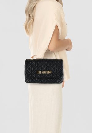 Cross body bag - black