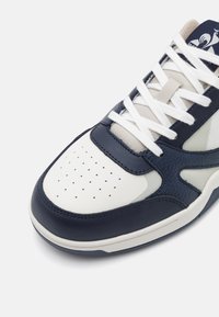 le coq sportif PRO STAR LITE UNISEX - Tenisky - optical white/moonlit ocean