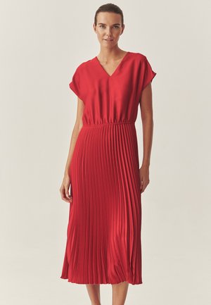 Rochie de zi - red