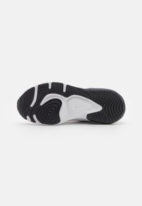 Nike Performance LEGEND ESSENTIAL 3 - Sapatilha de treino - barely rose/cave purple/white/pure platinum/pink rise