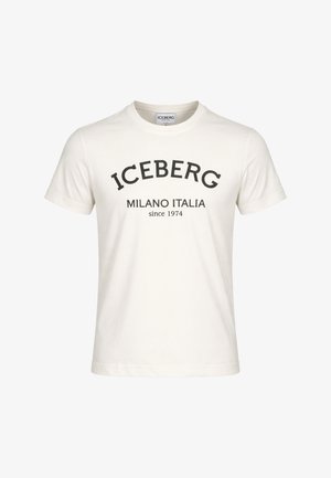 T-shirt bianca a maniche corte con la scritta nera "ICEBERG," "MILANO ITALIA" e "since 1974" stampata al centro davanti.