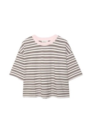 Majica kratkih rukava, skraćena, s vodoravnim crnim i smeđim prugama na bijeloj tkanini i blijedoroza ovratnikom.