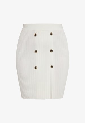 Witte geribbelde gebreide rok met een aansluitende pasvorm, hoge tailleband en zes goudkleurige knopen aan de voorkant voor accenten en details.