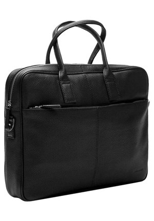 Musta nahkainen läppärilaukku, jossa on tekstuuri, kaksinkertaiset ylhäältä tulevat kahvat, vetoketjukiinnitys ja etupuolella lisätilaa varten tasku.