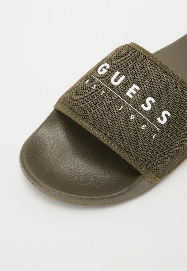 TOKYO - Pool slides2