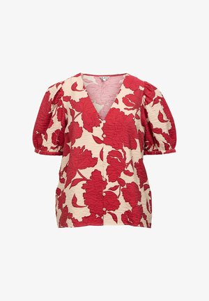 Blusa de manga corta con cuello en V en tela color crema con acabado texturizado y un audaz patrón floral rojo; cuenta con botones en la parte delantera.