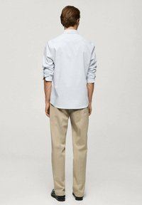 Mango Zakelijk overhemd - light blue