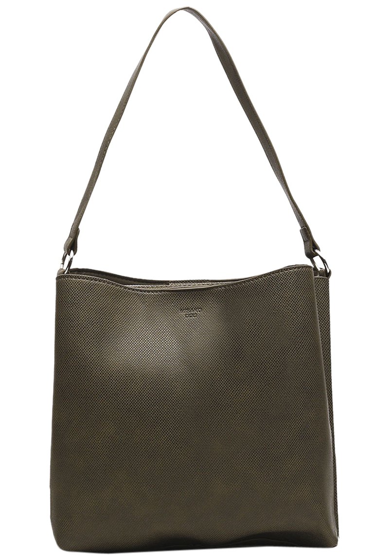 Alyvuogių žalios odinės petinės rankinės su tekstūruotu paviršiumi, plokščiu dizainu, vienu petiniu dirželiu ir subtiliu logotipu priekyje.