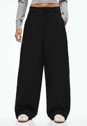 Bershka, TROUSERS - Pantalon classique - black