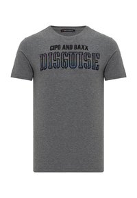 Graues Kurzarm-T-Shirt aus Baumwolle, mit fettem schwarzen und mehrfarbigem Text auf der Brust, der "CIPO AND BAXX DISGUISE" liest.