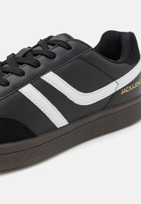 Jack & Jones JFWZOLA - Sneakers low - anthracite