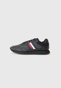 Tommy Hilfiger NEW EVA LTH - Zapatillas - black