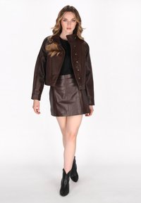 DreiMaster Nahkatakki - coffee brown