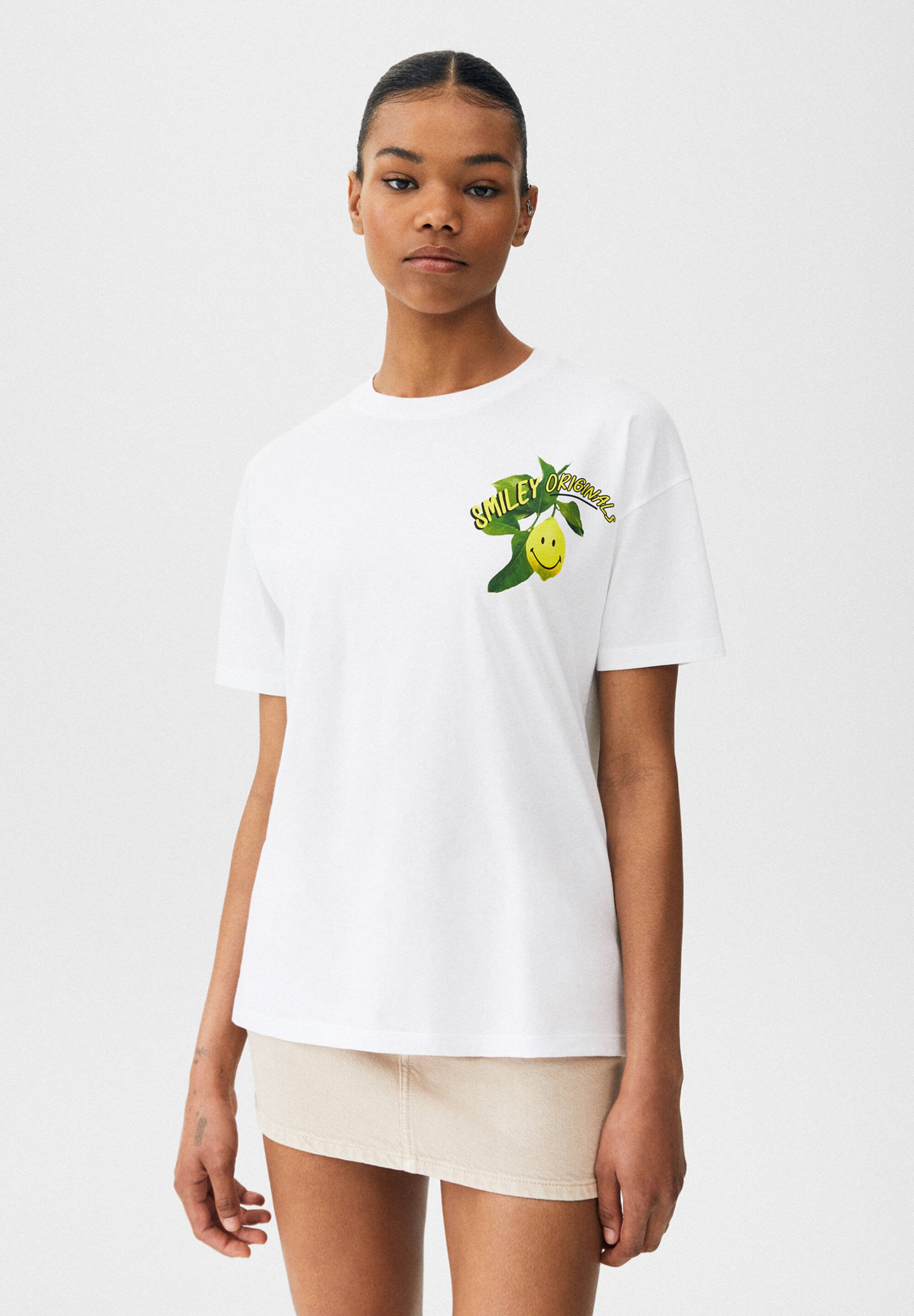 pull and bear dinosaur shirt