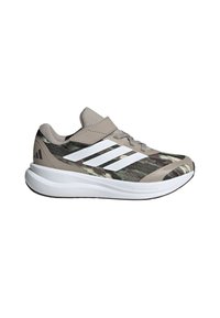 But do biegania z wierzchem w kamuflażowy wzór, beżowymi nakładkami, białymi paskami Adidas, zapięciem na rzep, sznurowadłami i grubą białą podeszwą Cloudfoam.