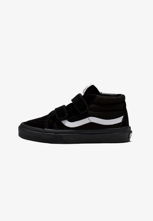 Sort højtop-sneaker med hvid side-stribe og tre velcro-stropper, flad sort sål og polstret krave.
