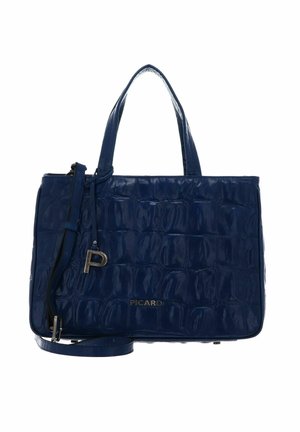 Sac à main bleu foncé à motif croco, avec doubles poignées, bandoulière amovible, breloque métallique en forme de "P" et logo "PICARD" au devant.