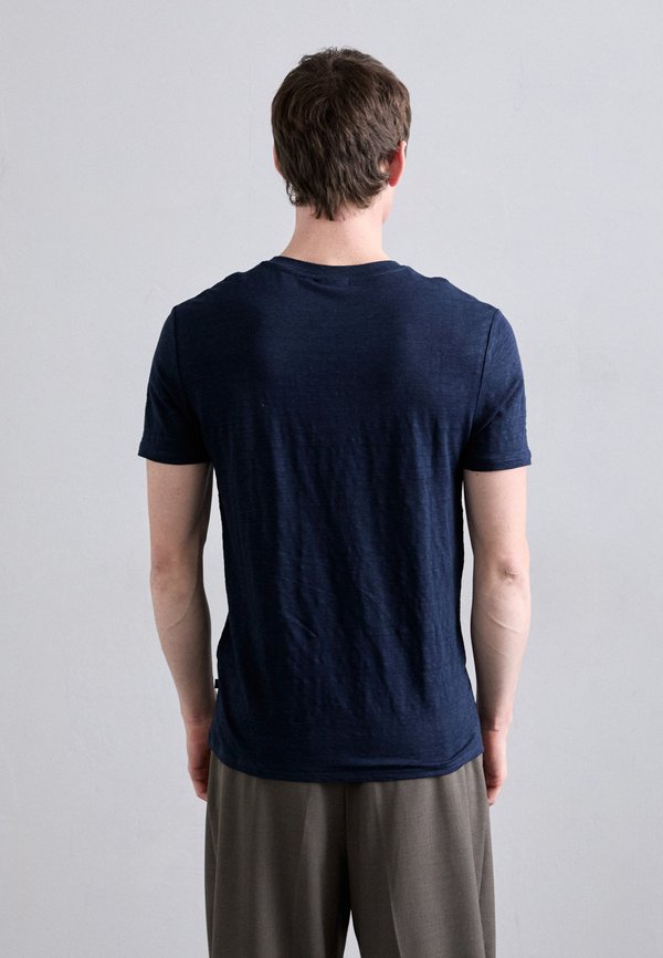 COMA TEE - Basic T-shirt3